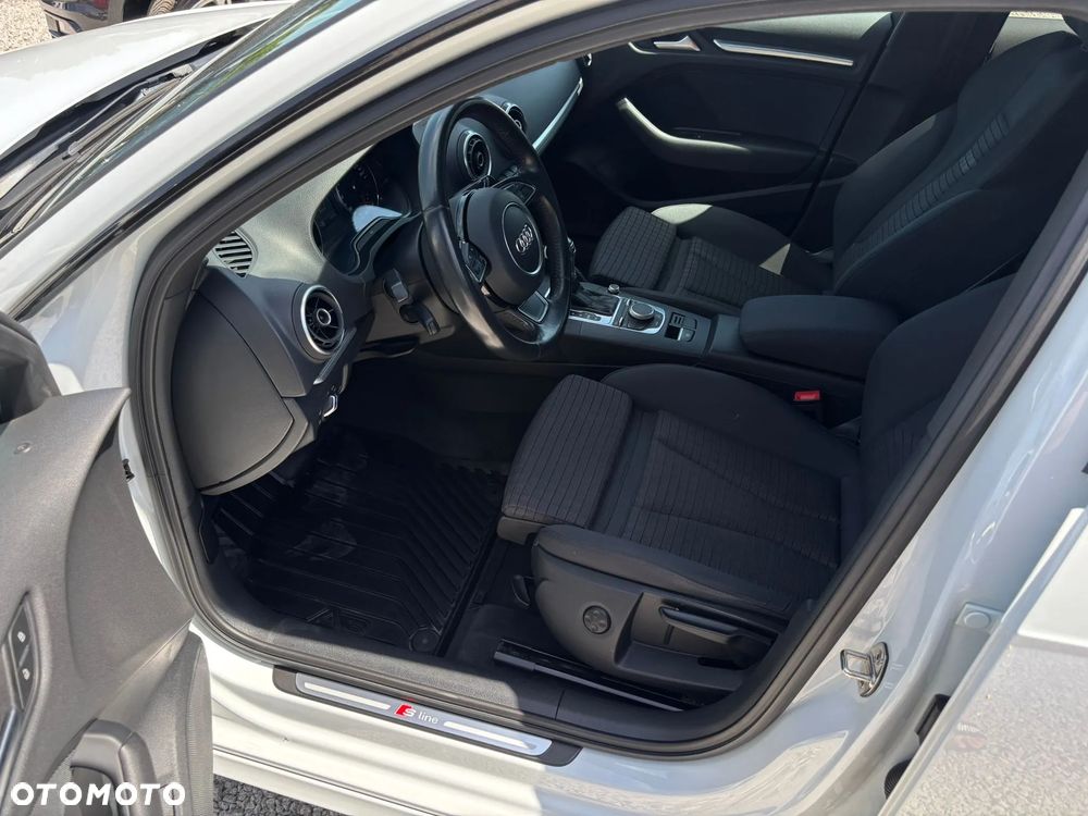 Audi A3 Sportback 1.4 TFSI S tronic S line Sportpaket - 24