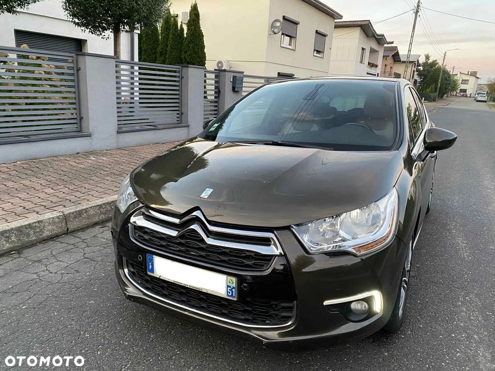 Citroën DS4 e-HDi 115 Chic - 21