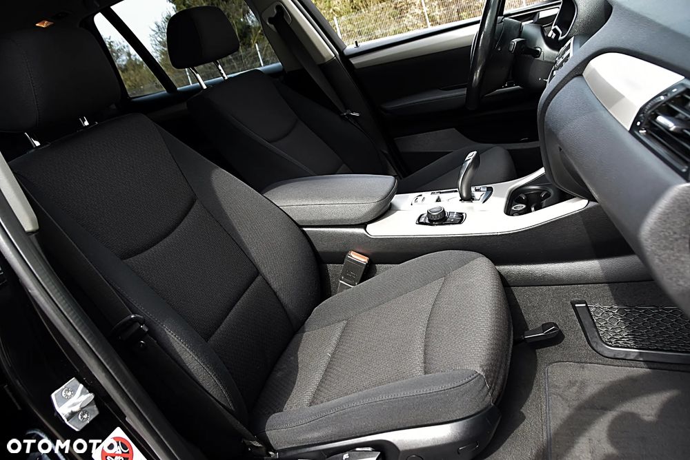 BMW X3 xDrive20d - 23