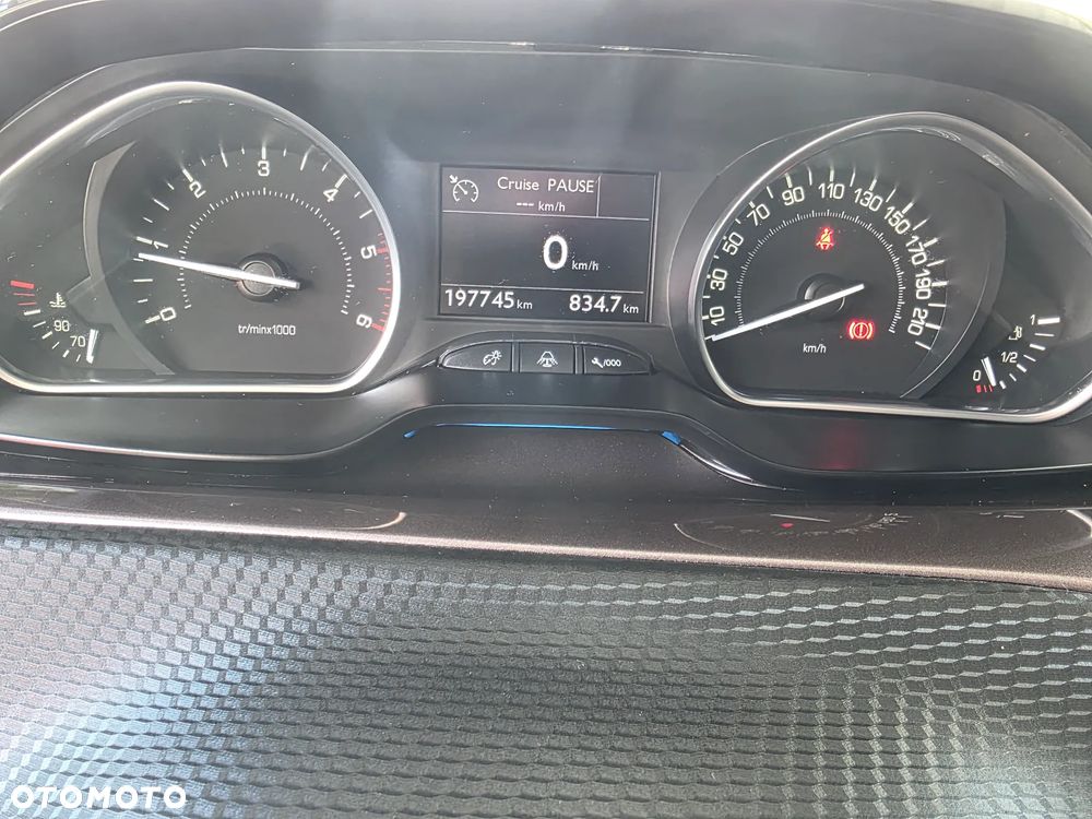 Peugeot 2008 - 30
