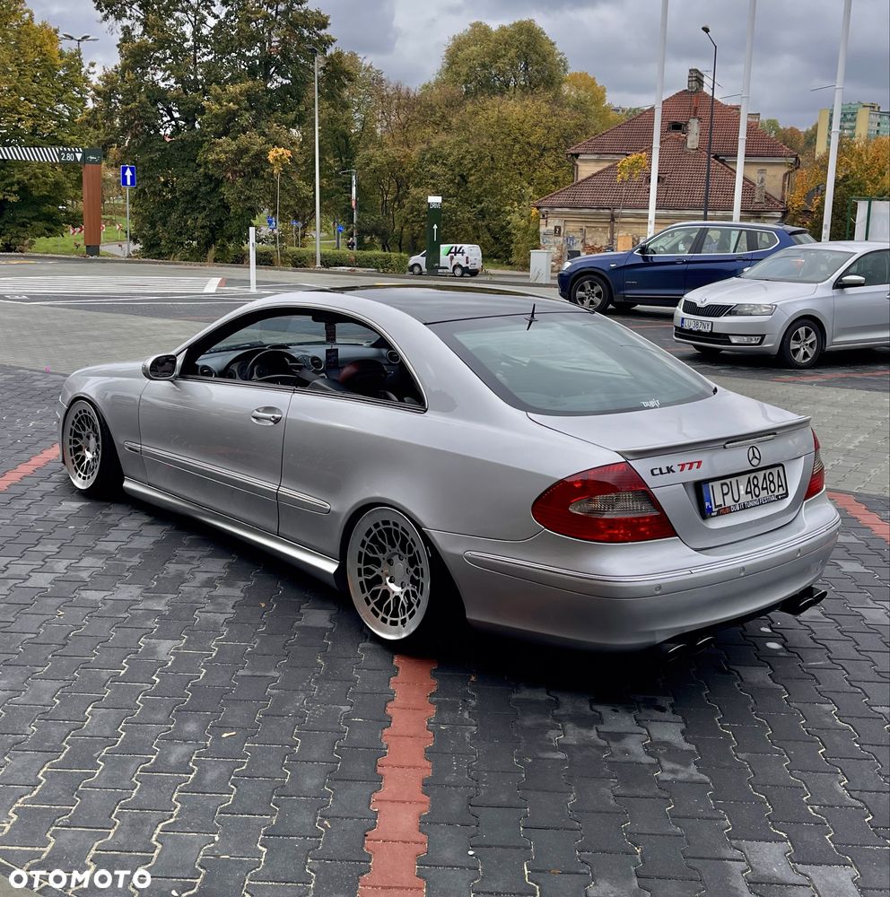 Mercedes-Benz CLK - 4