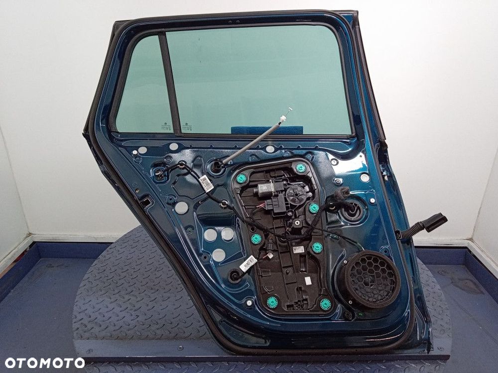 OCTAVIA IV KOMBI DRZWI TYŁ LEWE TYLNE LW5Q - 8