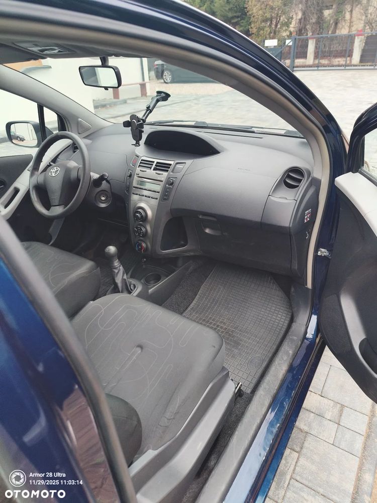 Toyota Yaris 1.0 Entry EU5 - 8