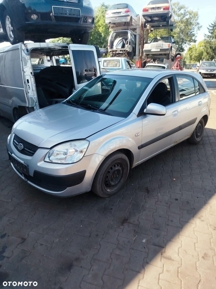 Kia Rio na części. - 2