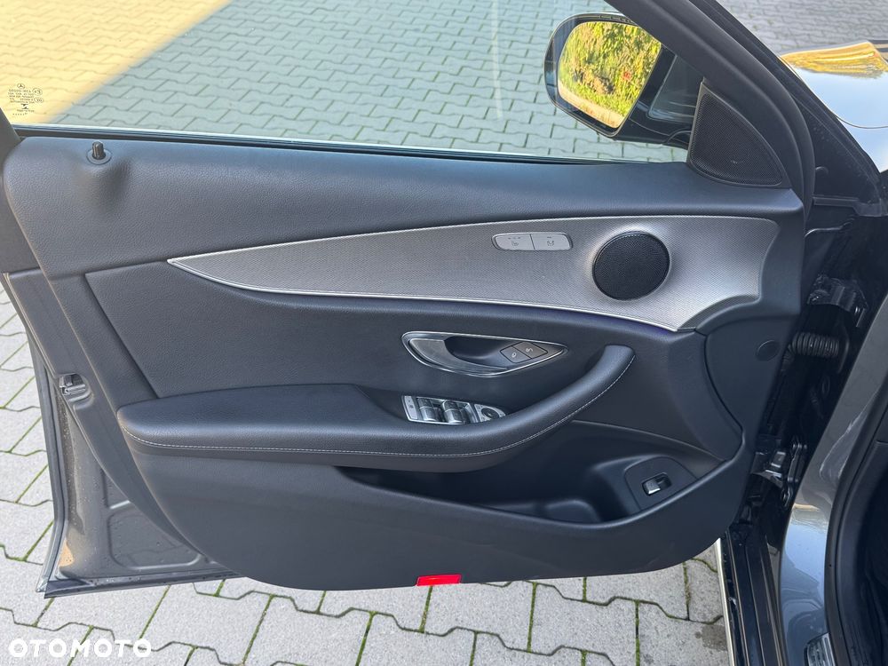Mercedes-Benz Klasa E 200 9G-TRONIC Avantgarde - 21