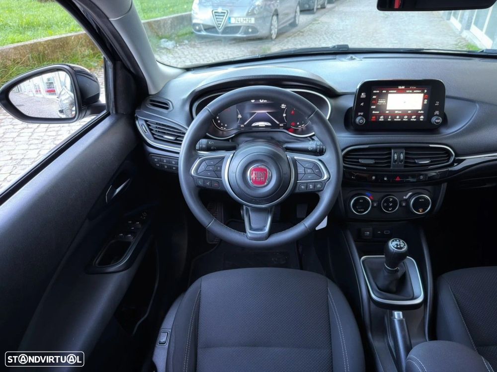 Fiat Tipo Station Wagon 1.0 GSE T3 City Life - 6