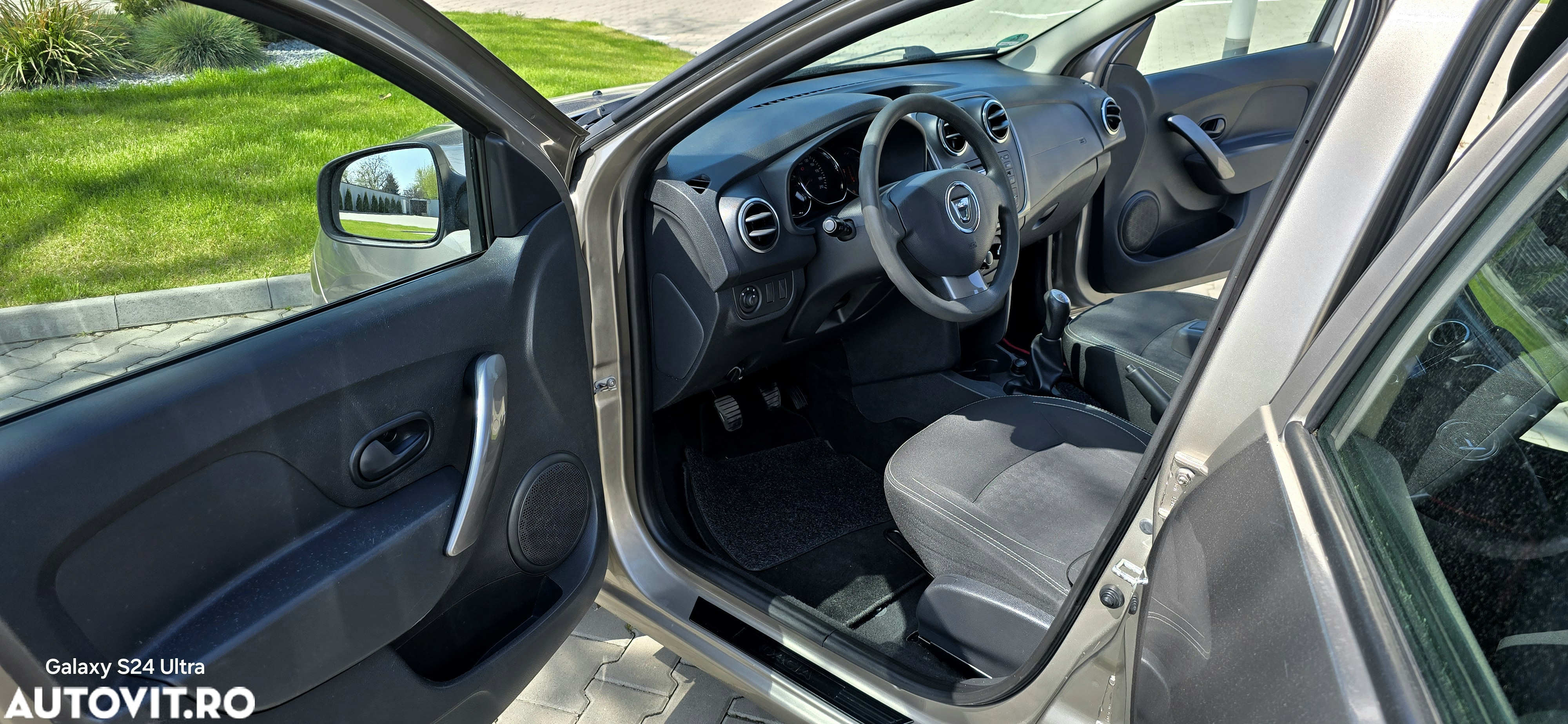 Dacia Logan MCV 1.2 16V 75 Laureate - 8