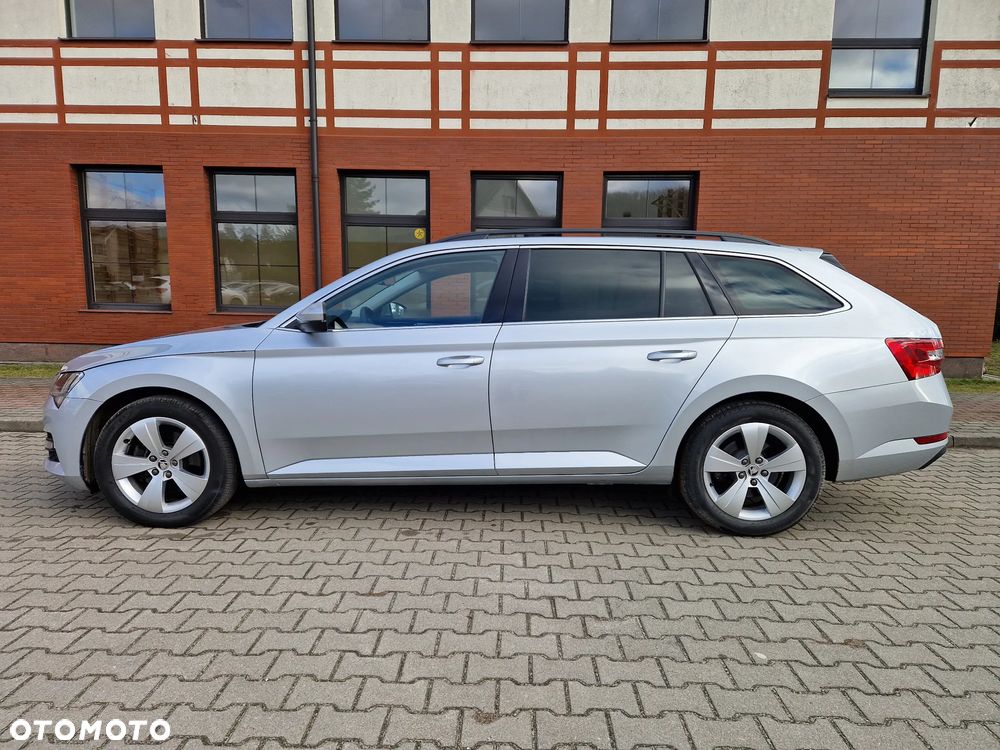 Skoda Superb 2.0 TDI DSG Style - 10