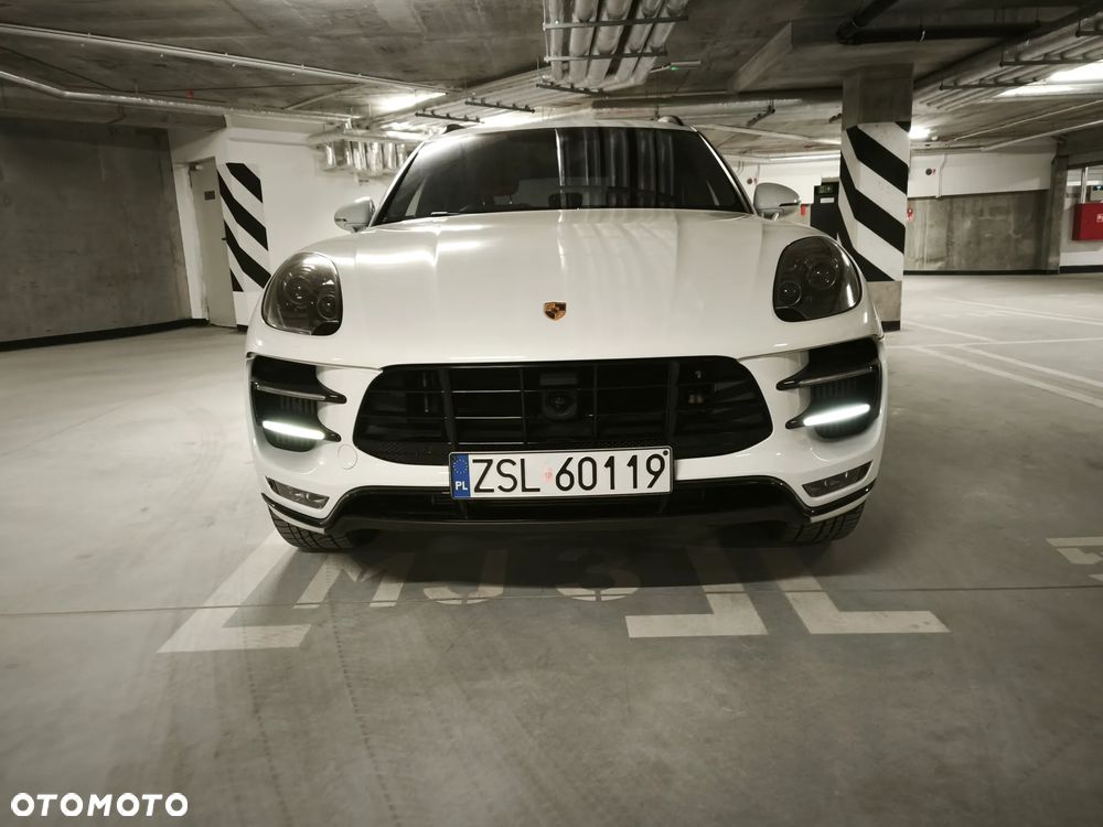 Porsche Macan Turbo PDK - 4