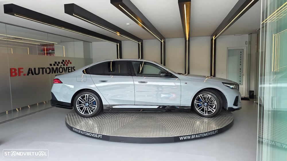 BMW 530 e Pack Desportivo M - 10