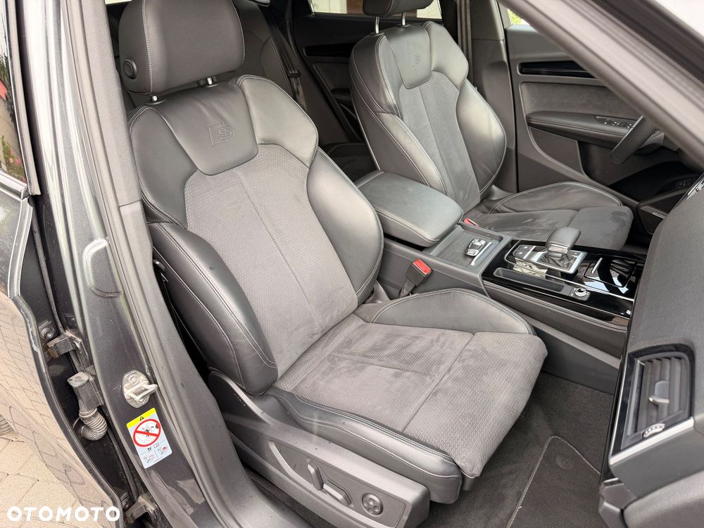 Audi Q5 50 TFSIe quattro S tronic S line business - 22