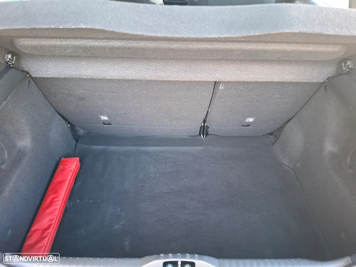 Citroën C3 1.2 PureTech Shine EAT6 - 46
