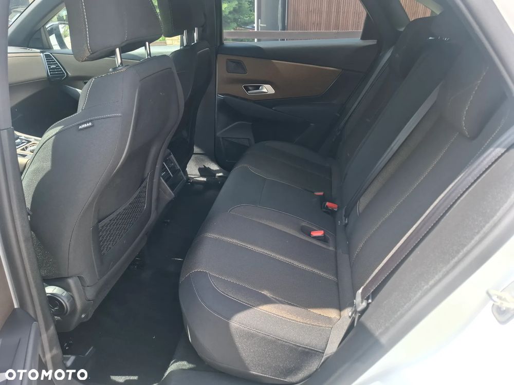 DS Automobiles DS 7 Crossback 1.6 E-Tense Bastille + - 10