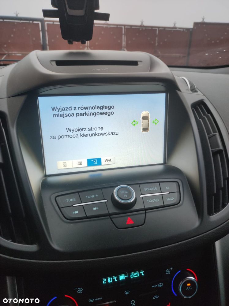 Ford Kuga 1.5 EcoBoost FWD Titanium ASS MMT6 - 11