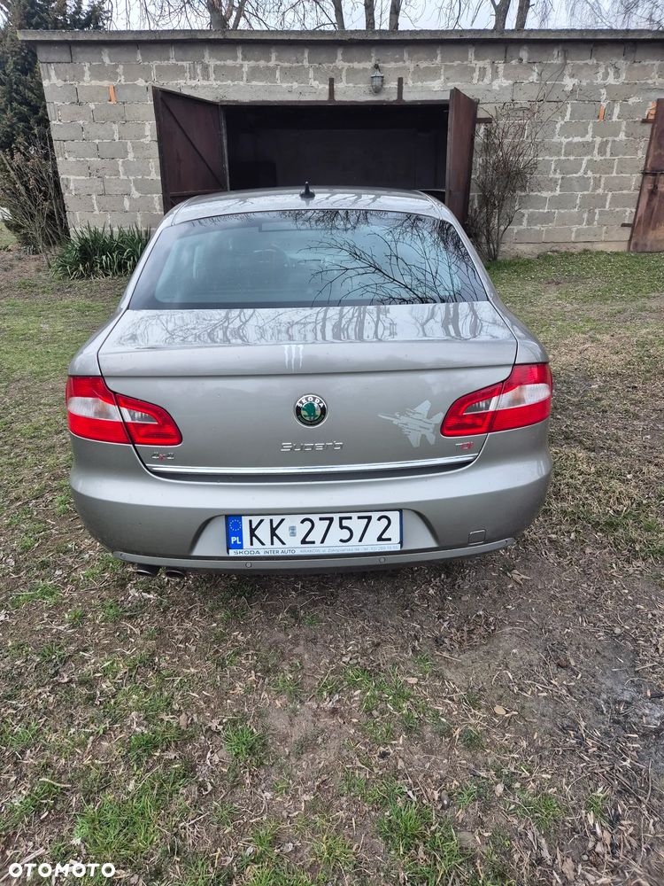 Skoda Superb 2.0 TDI 4x4 Platinum - 7