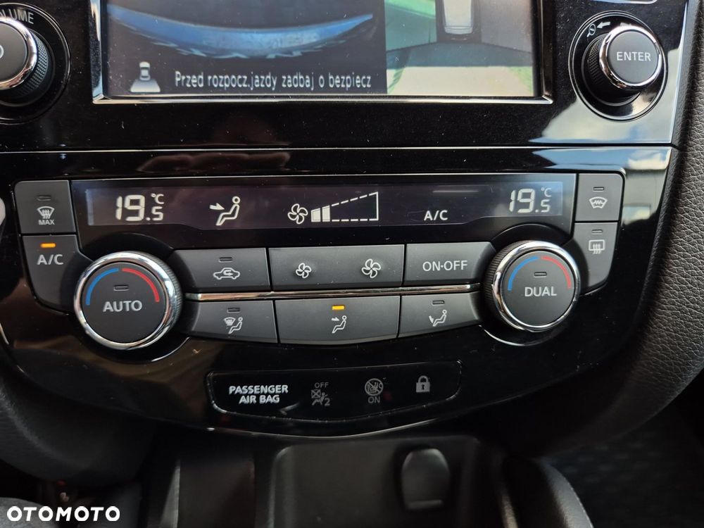 Nissan Qashqai 1.2 DIG-T N-Connecta EU6 - 22