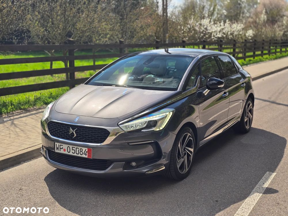 DS Automobiles DS 5 - 10