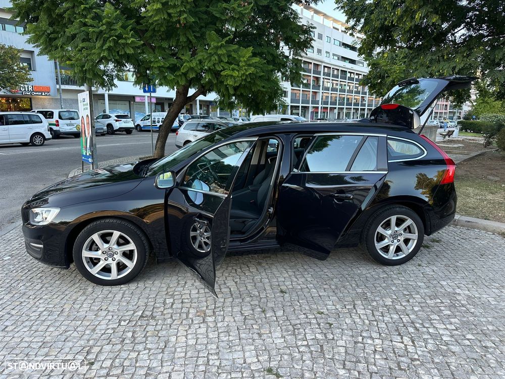 Volvo V60 1.6 D2 Momentum Eco Powershift - 5