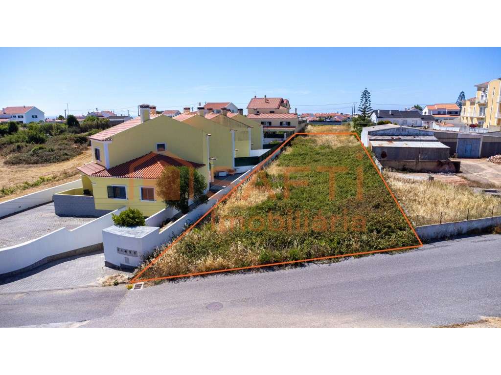 Terreno para construção - Grande imagem: 2/14
