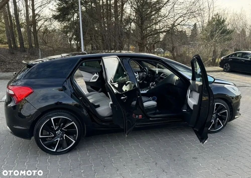 Citroën DS5 2.0 HDi SportChic - 5