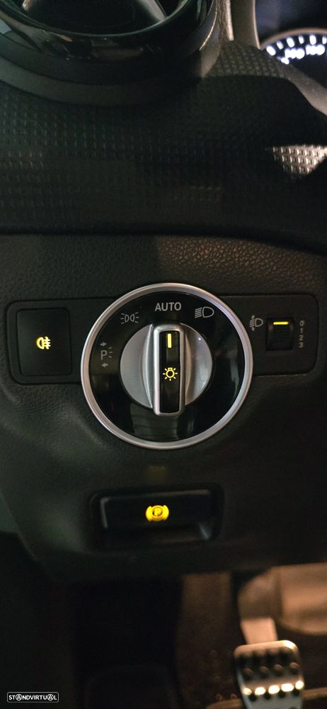 Mercedes-Benz A 180 CDI (BlueEFFICIENCY) - 34