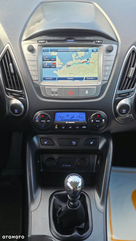 Hyundai ix35 1.7 CRDi 2WD Fifa World Cup Edition - 9
