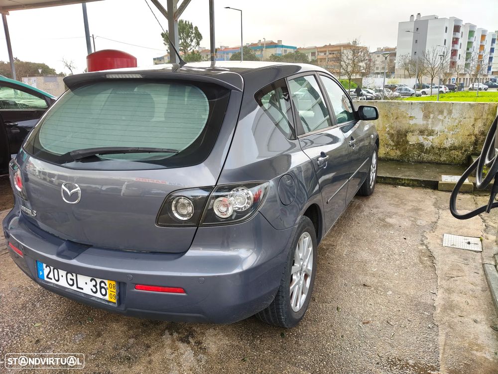 Mazda 3 Hatchback MZ-CD 1.6 Exclusive - 4