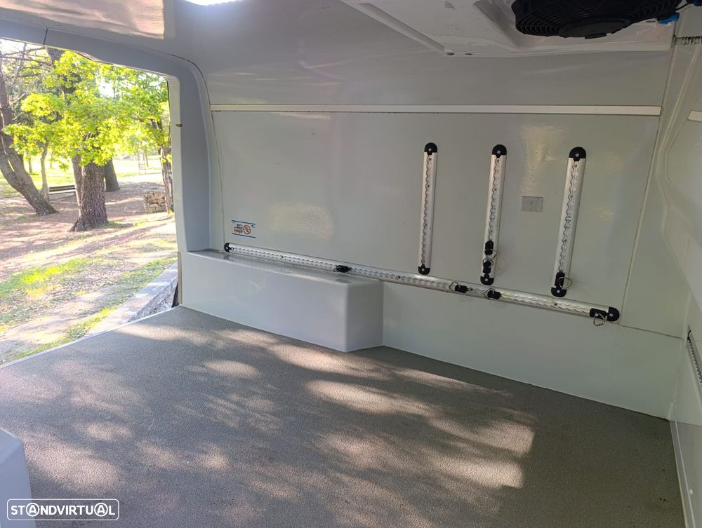 Mercedes-Benz Vito 109 CDI com frio negativo / Isotérmica - 14