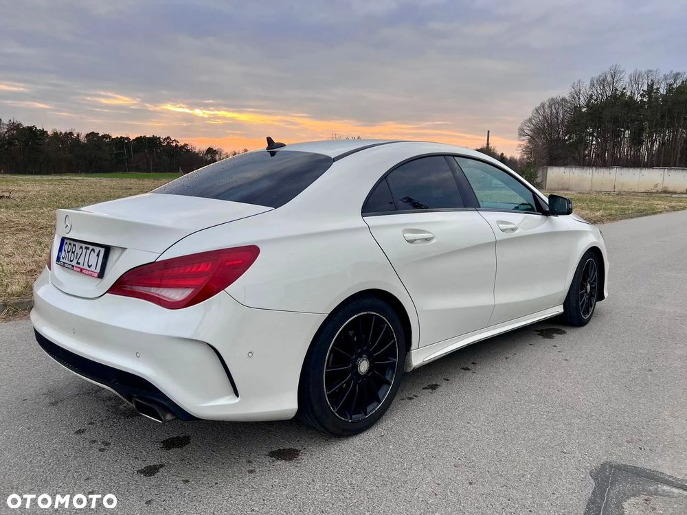 Mercedes-Benz CLA 200 AMG Line - 5