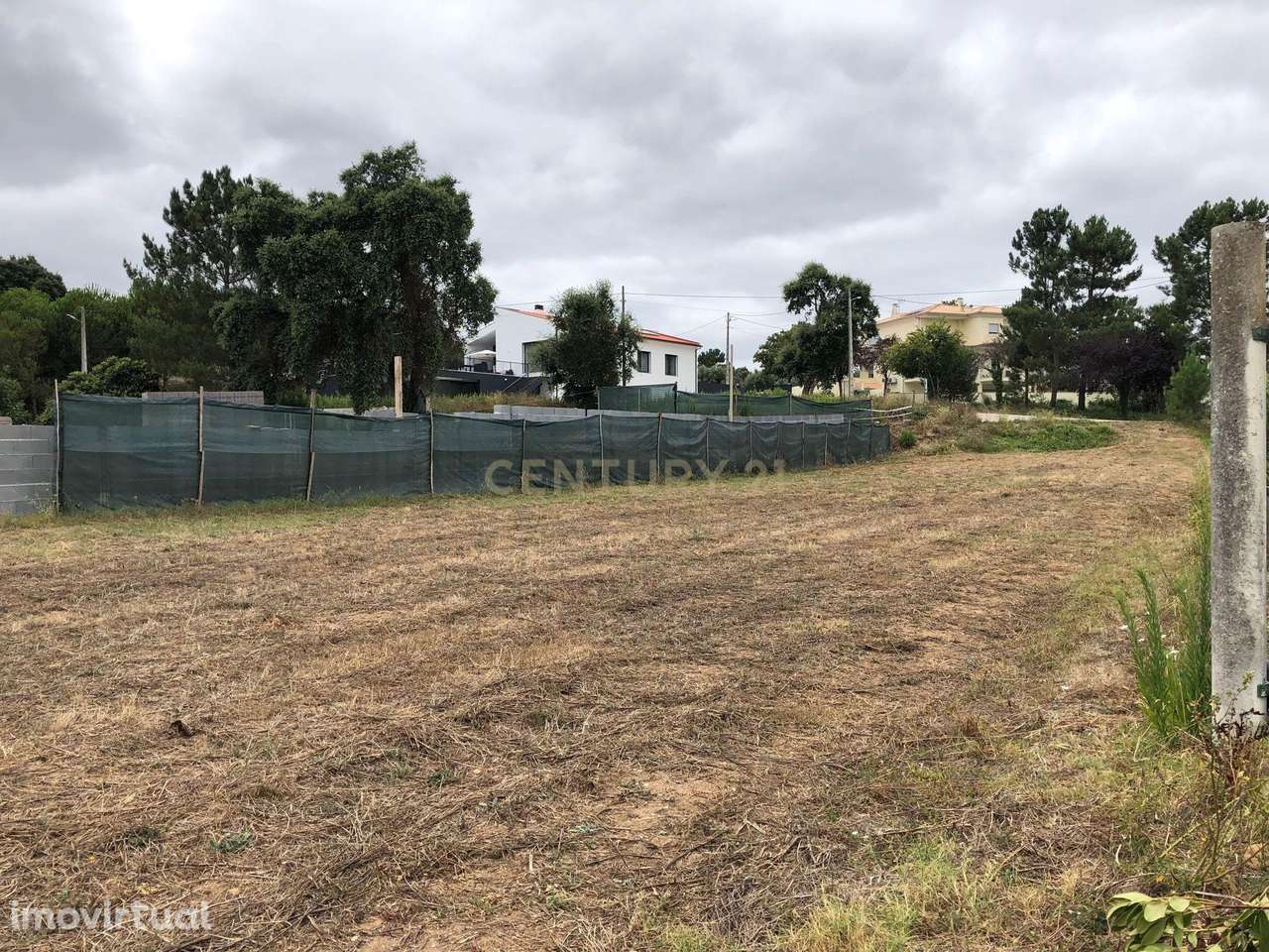 Terreno plano de 1.589,85 m² - Grande imagem: 4/9