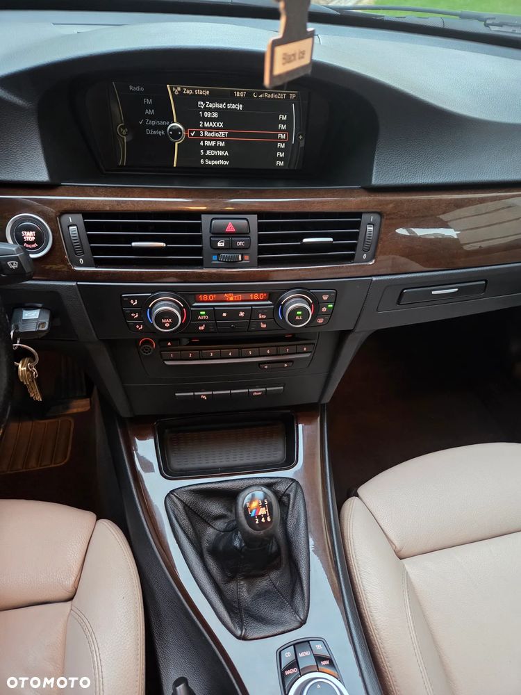 BMW Seria 3 318d - 20