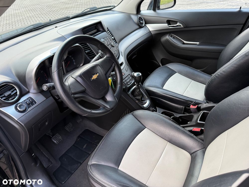 Chevrolet Orlando - 25