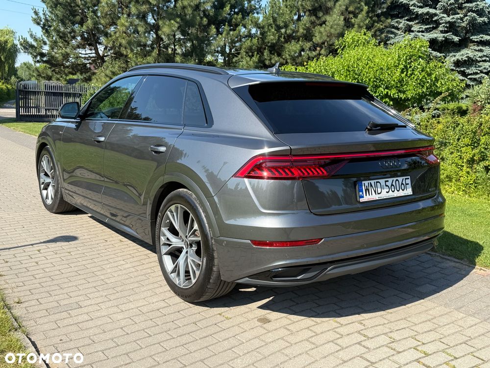 Audi Q8 55 TFSI mHEV Quattro Tiptronic - 4