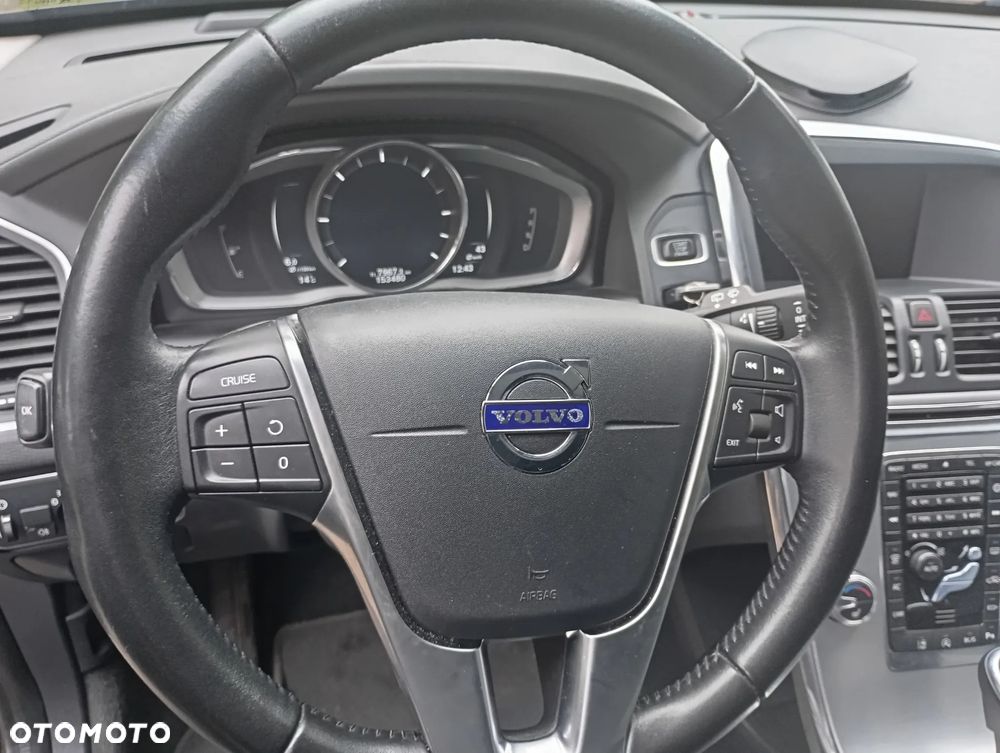 Volvo XC 60 - 8
