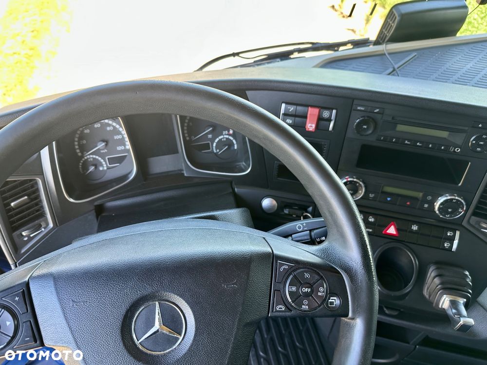 Mercedes-Benz Actros - 8