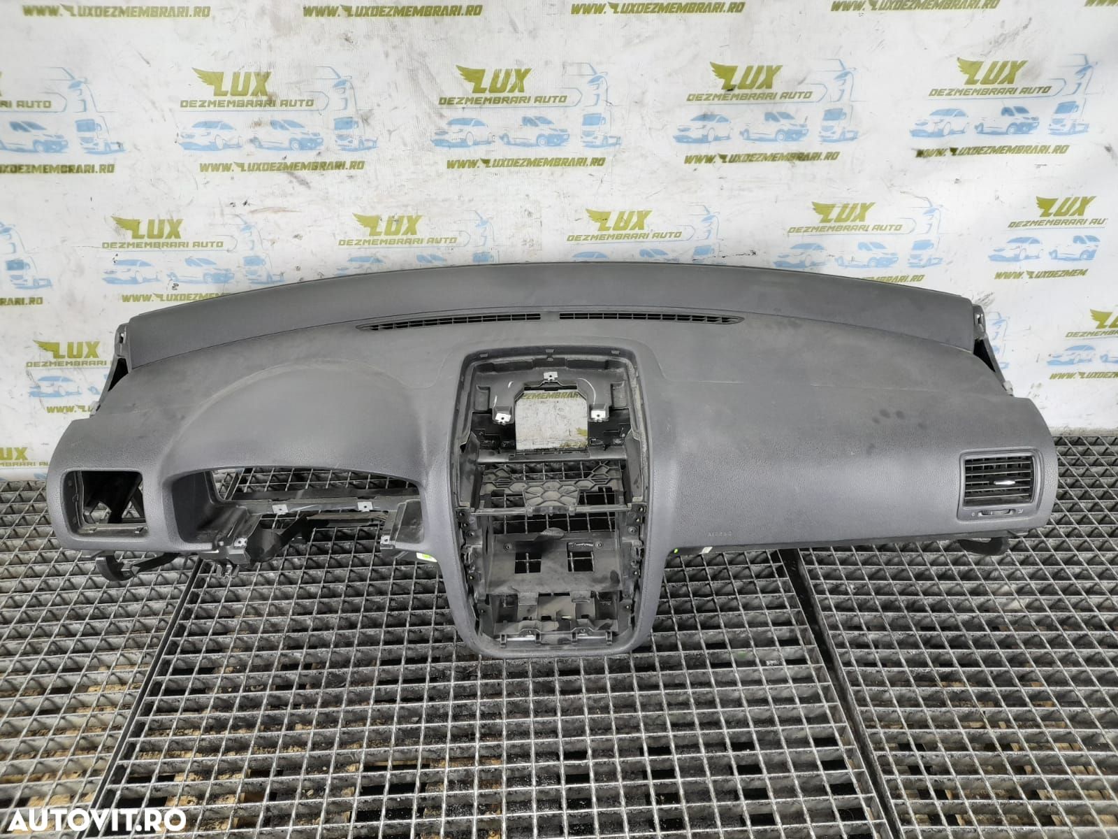 Plansa bord Volkswagen VW Golf 5 [2003 - 2009] 1.9 BLS - 1