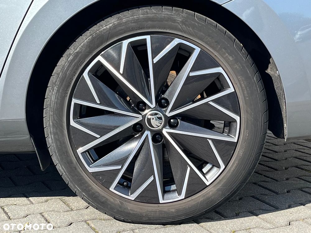 Skoda Superb 2.0 TSI L&K DSG - 14