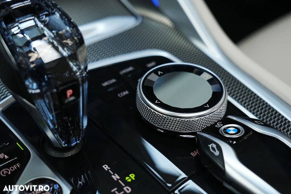BMW X6 xDrive40i AT MHEV - 31