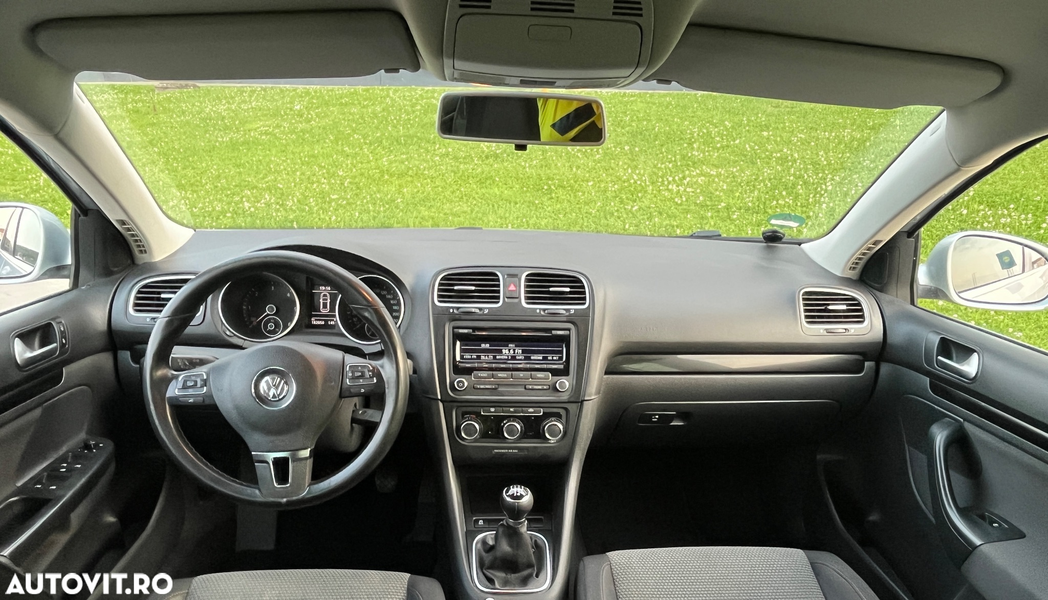 Volkswagen Golf - 9