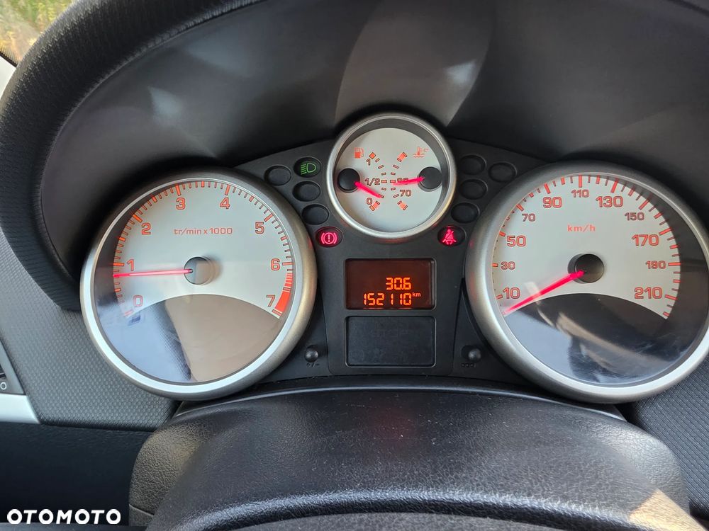 Peugeot 207 - 9