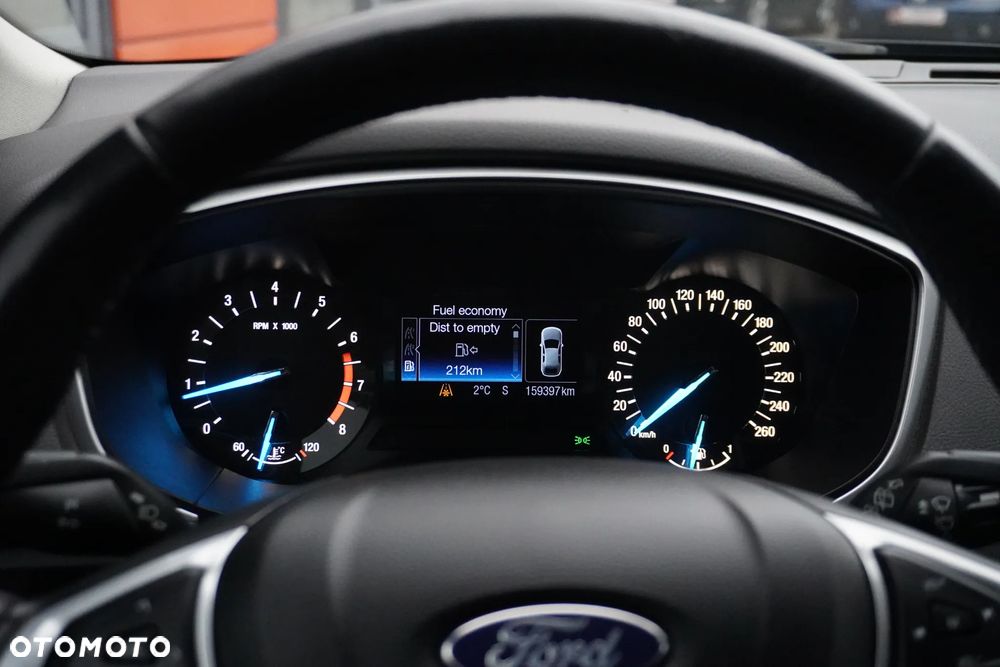 Ford Mondeo - 22