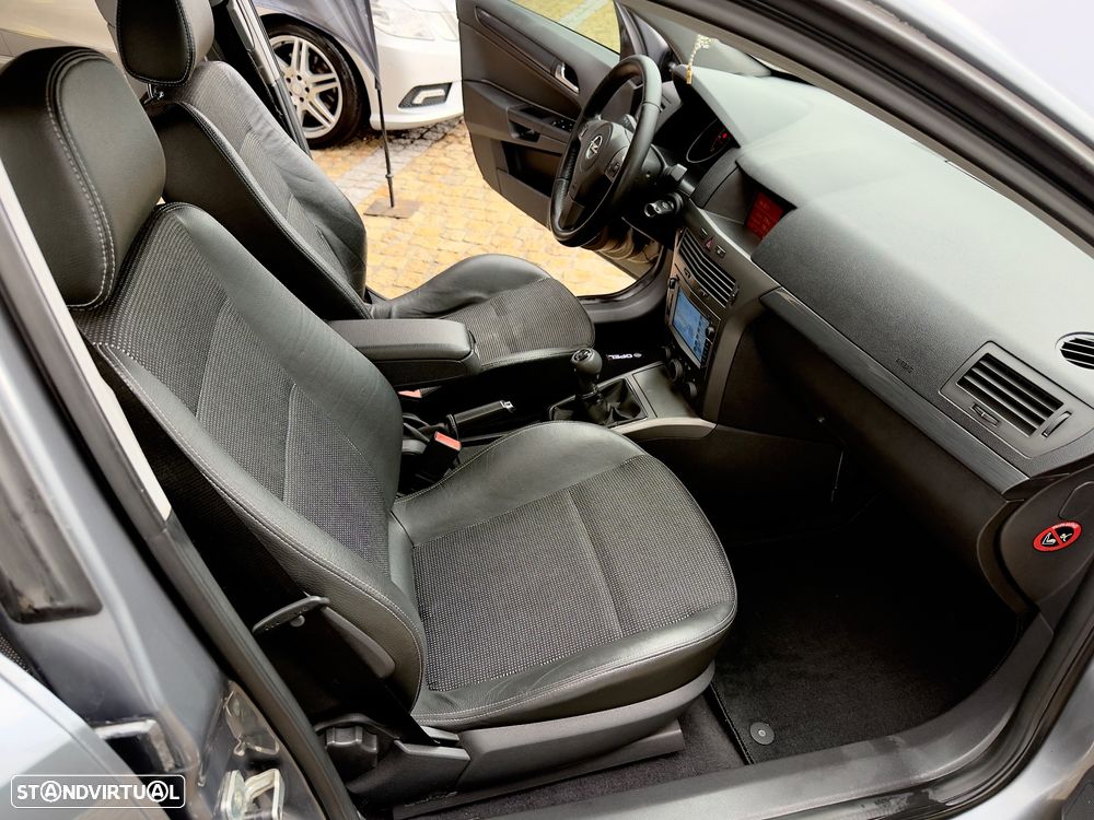 Opel Astra 1.3 CDTi Cosmo - 45