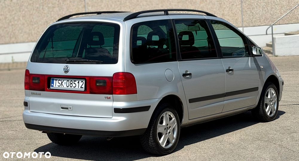 Volkswagen Sharan 1.9 TDI Comfortline - 4