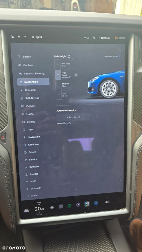 Tesla Model S - 20