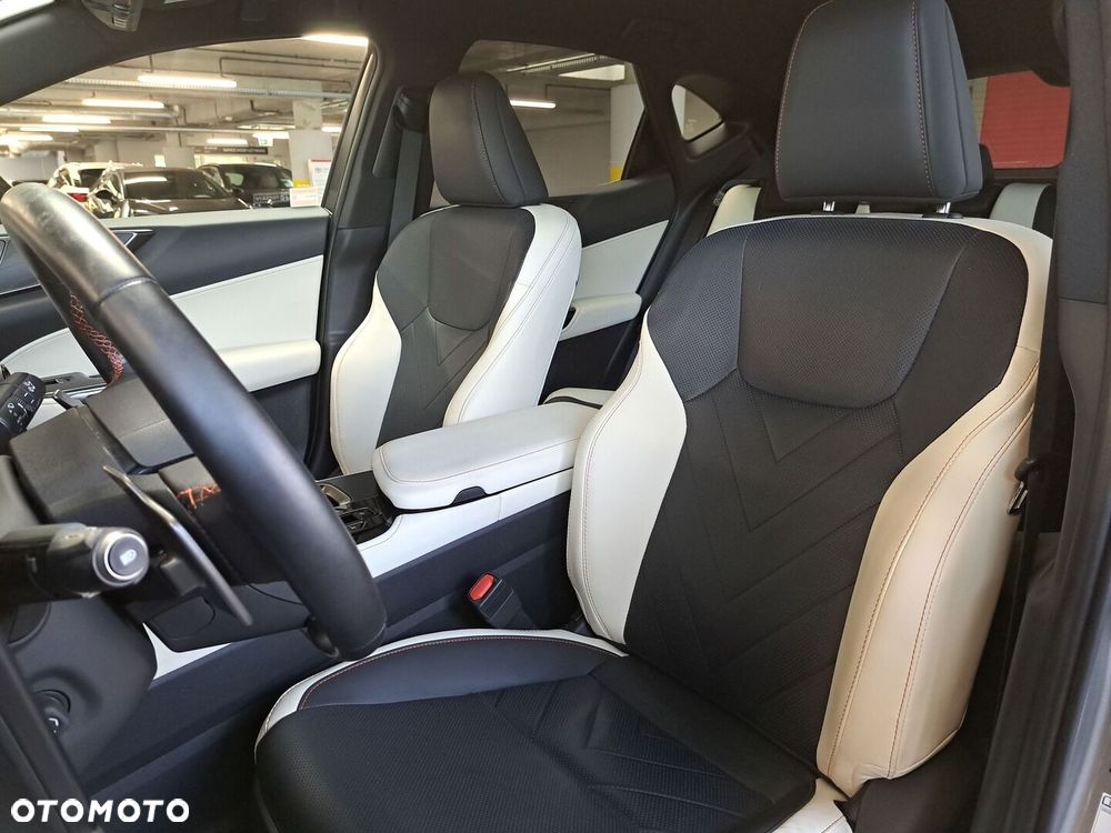 Lexus NX 350h Omotenashi AWD - 33