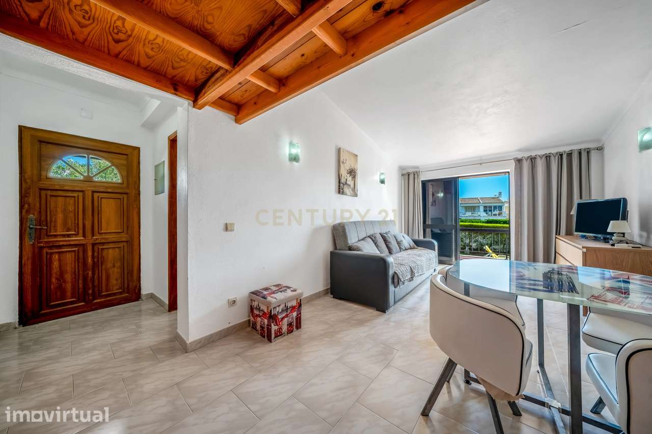 Apartamento com piscina localizado na zona da Galé, perto da praia. - Grande imagem: 5/26