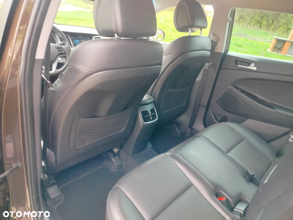 Hyundai Tucson blue 1.7 CRDi 2WD Trend - 25