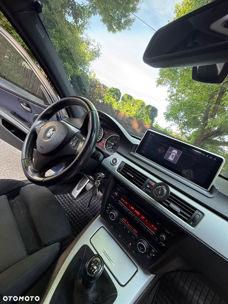 BMW Seria 3 320d - 6