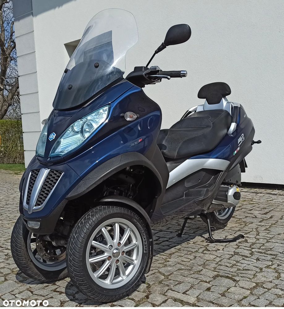Piaggio MP-3 - 3
