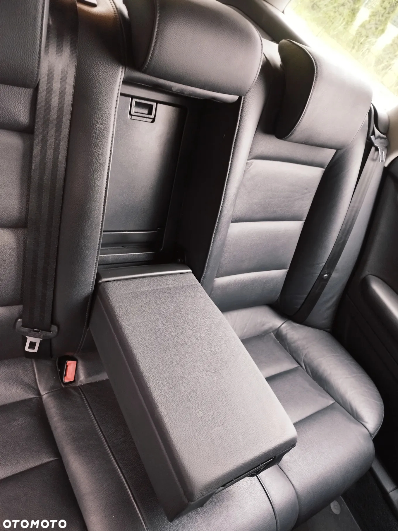 Audi A4 Avant 2.0 TDI - 16